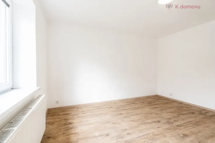 Pronájem bytu 2+1, Zlín, Prlovská, 51 m2