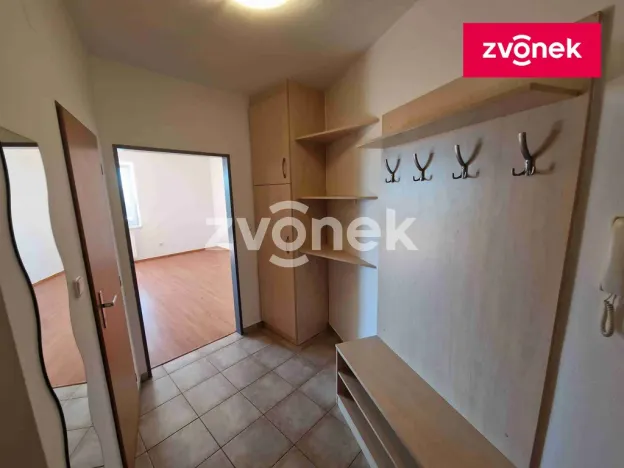 Pronájem bytu 1+kk, Zlín, Podlesí V, 32 m2