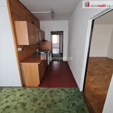 Pronájem bytu 2+1, Děčín - Děčín III-Staré Město, Kladenská, 58 m2
