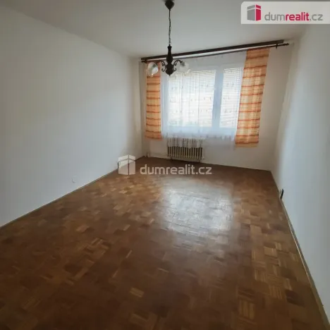 Pronájem bytu 2+1, Děčín - Děčín III-Staré Město, Kladenská, 58 m2