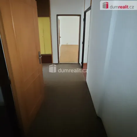 Pronájem bytu 2+1, Děčín - Děčín III-Staré Město, Kladenská, 58 m2