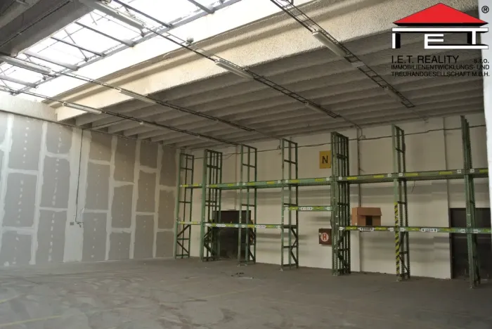 Pronájem obchodního prostoru, Ostrava, Slovenská, 992 m2