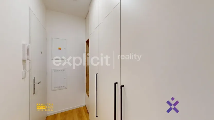 Pronájem bytu 2+kk, Zlín, Tyršovo nábřeží, 52 m2