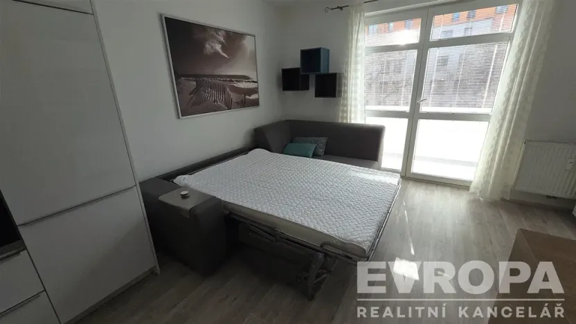 Pronájem bytu 1+kk, Pardubice - Studánka, Pod Studánkou, 32 m2