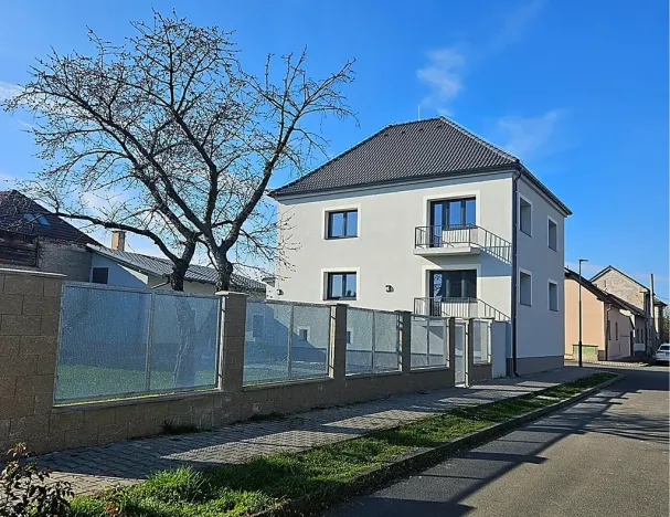 Prodej rodinného domu, Všetaty, V Sejtí, 140 m2