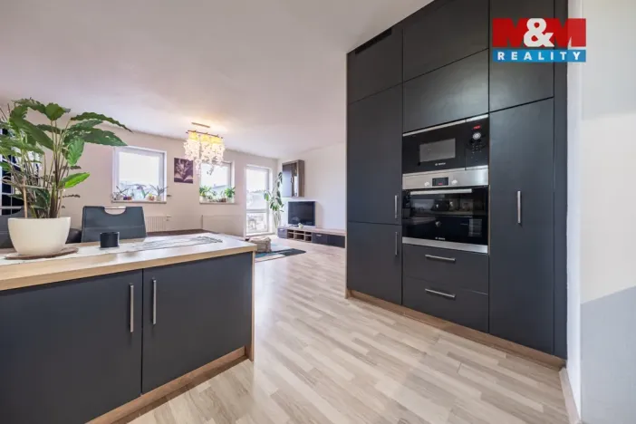 Prodej bytu 3+kk, Chýnov, Slunečný vrch, 80 m2