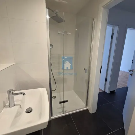 Pronájem bytu 2+kk, Praha, Maroldova, 43 m2
