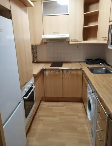 Pronájem bytu 2+kk, Praha, Bazovského, 45 m2