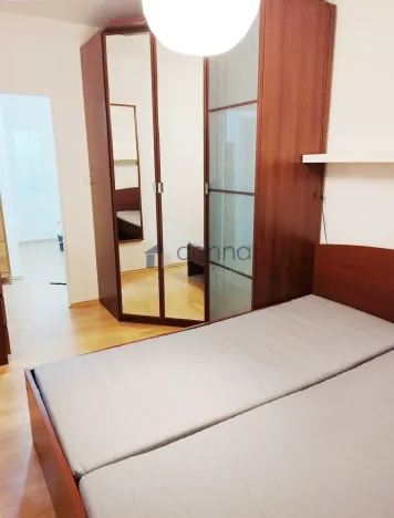 Pronájem bytu 2+kk, Praha, Bazovského, 45 m2