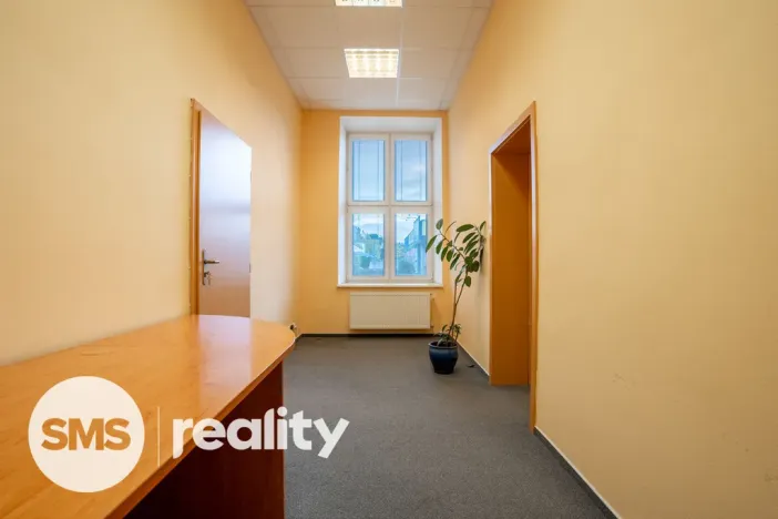 Pronájem kanceláře, Krnov, Revoluční, 36 m2