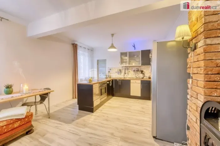 Prodej rodinného domu, Velichov, 300 m2