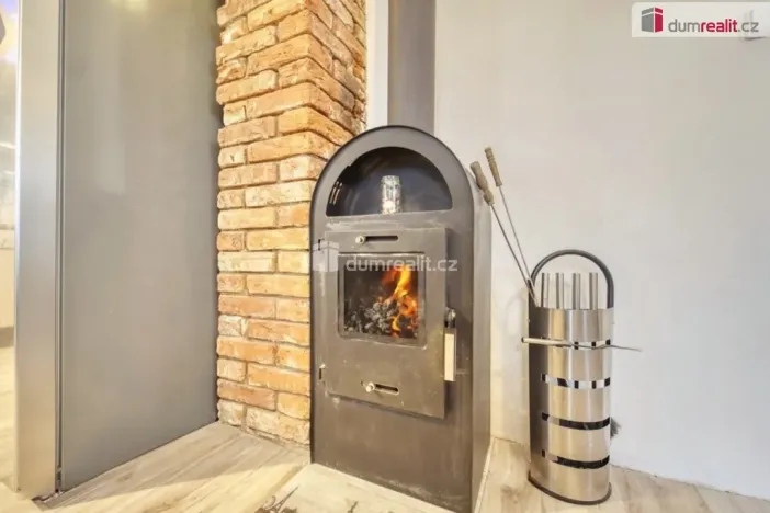 Prodej rodinného domu, Velichov, 300 m2