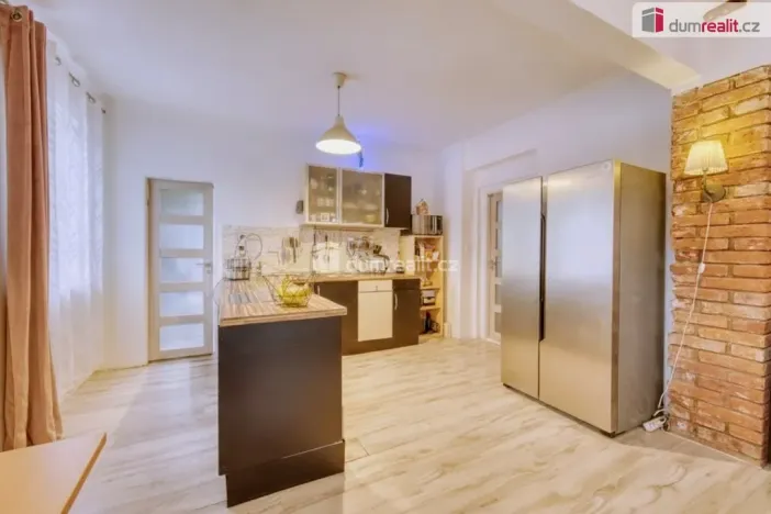 Prodej rodinného domu, Velichov, 300 m2