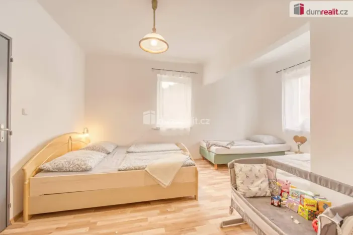 Prodej rodinného domu, Velichov, 300 m2