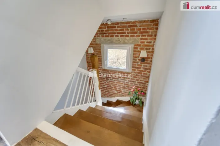 Prodej rodinného domu, Velichov, 300 m2