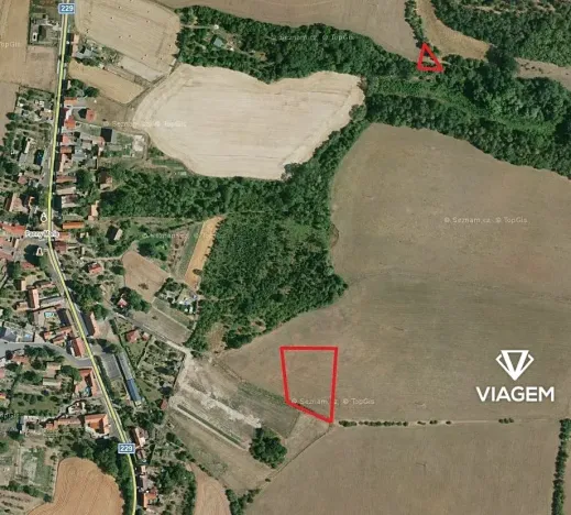 Prodej podílu pole, Zbrašín, 1036 m2