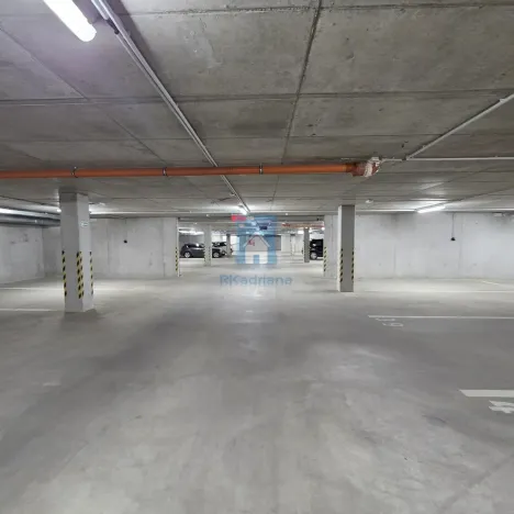 Pronájem garážového stání, Plzeň, Rejskova, 15 m2