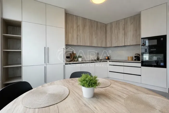 Pronájem bytu 3+kk, Praha - Hlubočepy, Baarové, 82 m2