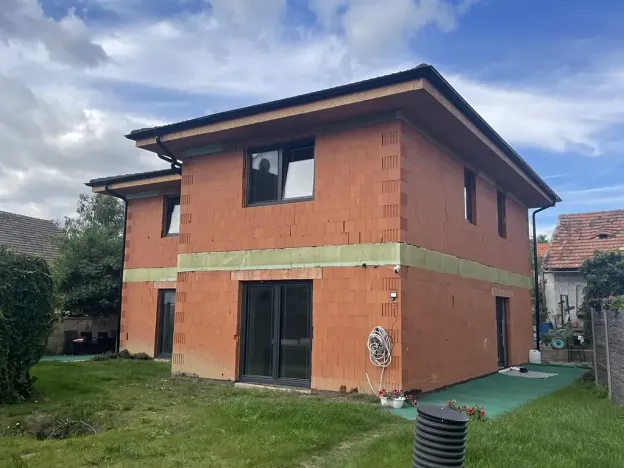 Prodej rodinného domu, Jeneč, Malé náměstí, 192 m2