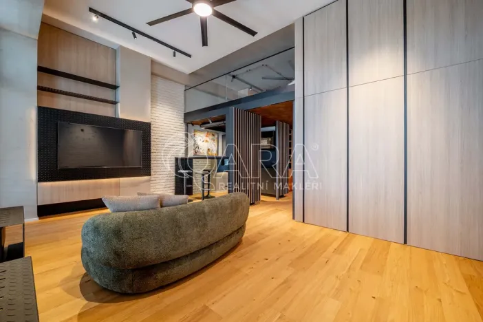 Pronájem bytu 1+kk, Praha - Holešovice, Tusarova, 53 m2