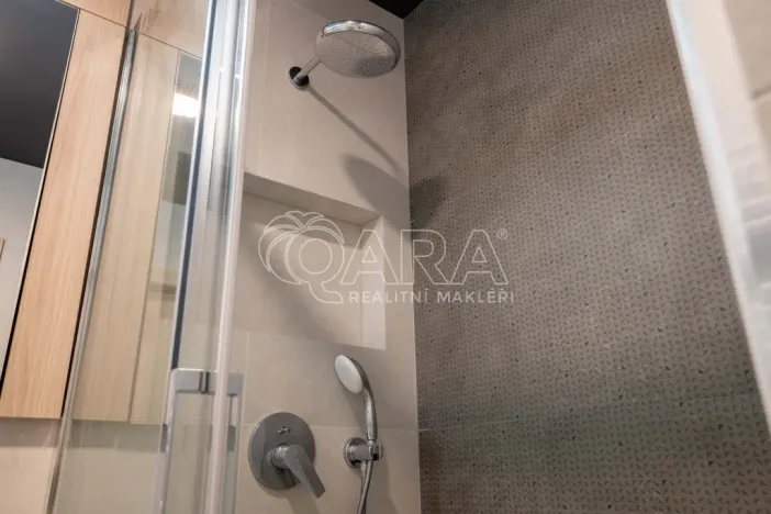 Pronájem bytu 1+kk, Praha - Holešovice, Tusarova, 53 m2