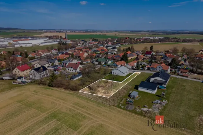 Prodej pozemku pro bydlení, Výrov - Hadačka, 787 m2