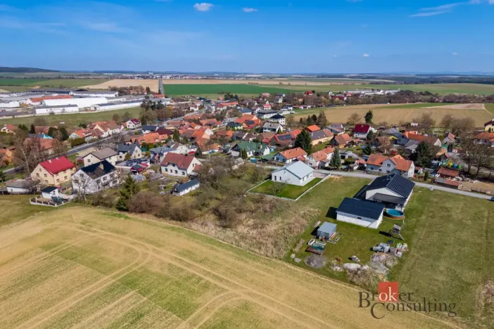 Prodej pozemku pro bydlení, Výrov - Hadačka, 787 m2