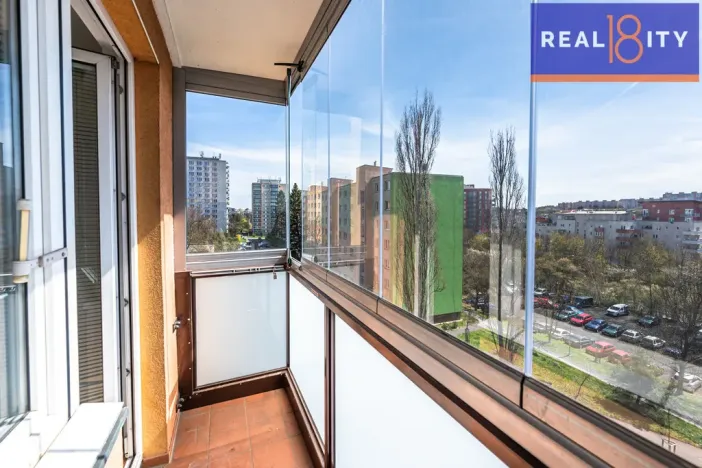 Prodej bytu 3+1, Praha, Jasmínová, 77 m2