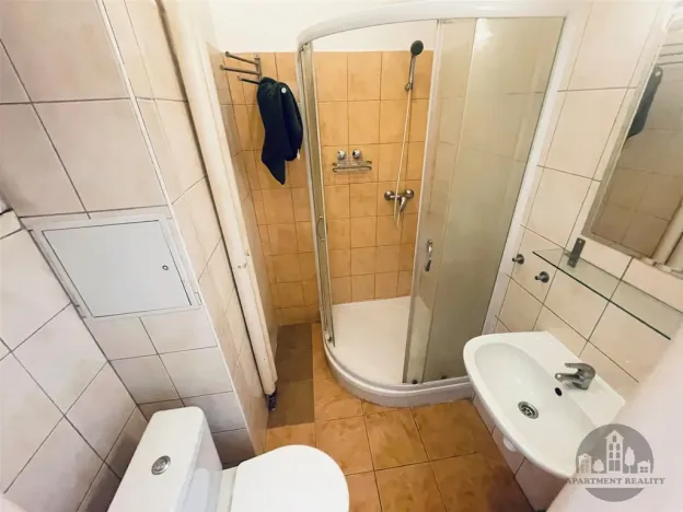 Pronájem bytu 1+kk, Praha - Karlín, Křižíkova, 30 m2