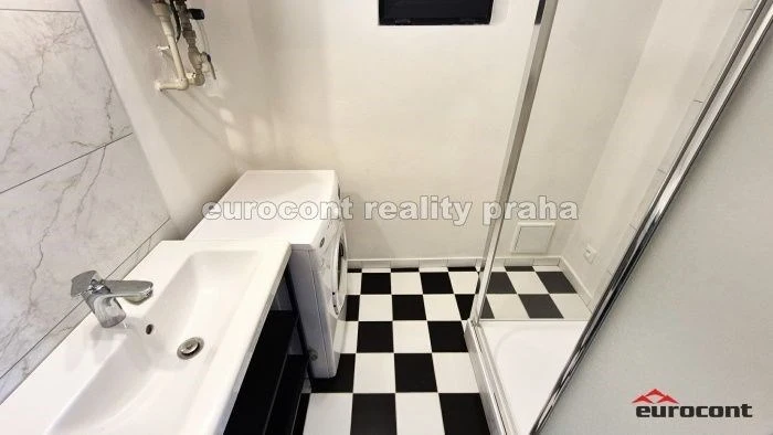 Pronájem bytu 2+kk, Praha, Cetyňská, 55 m2