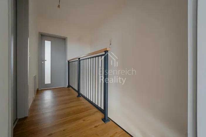 Prodej bytu 3+kk, Hradec Králové - Slatina, Pod Spáleníkem, 84 m2