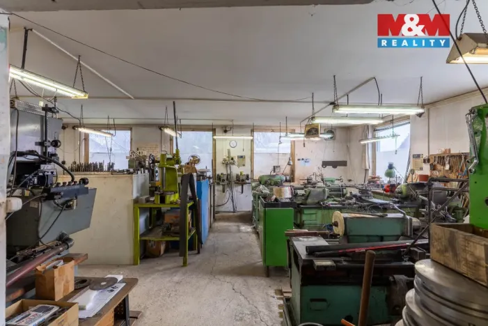 Prodej výrobních prostor, Bedihošť, Komenského, 180 m2