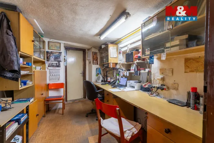 Prodej výrobních prostor, Bedihošť, Komenského, 180 m2