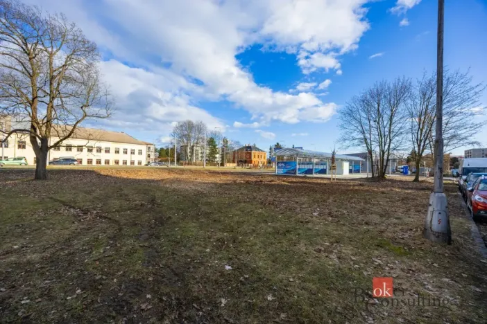 Pronájem komerčního pozemku, Hradec Králové, 542 m2