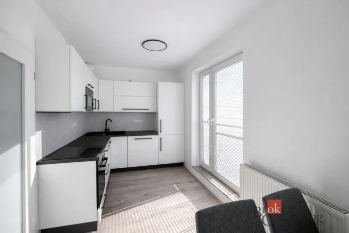 Pronájem bytu 2+kk, Pardubice - Ohrazenice, U Sportovní školy, 49 m2