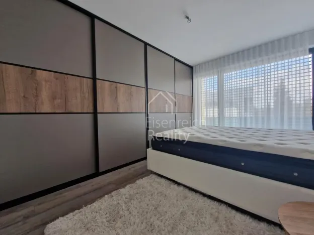 Pronájem bytu 3+kk, Hradec Králové - Svobodné Dvory, Pálenecká, 113 m2