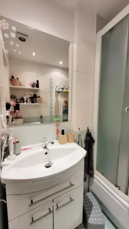 Pronájem bytu 2+kk, Praha - Hostivař, Kozmíkova, 46 m2