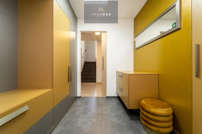 Prodej rodinného domu, Žabeň, 410 m2