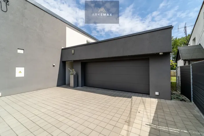 Prodej rodinného domu, Žabeň, 410 m2