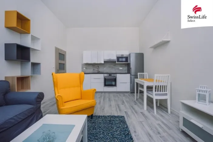 Pronájem bytu 2+kk, Pardubice, Nerudova, 30 m2