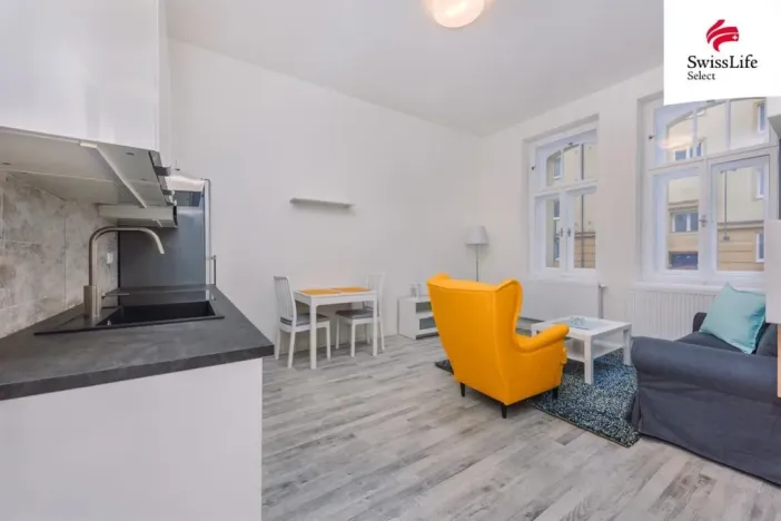 Pronájem bytu 2+kk, Pardubice, Nerudova, 30 m2