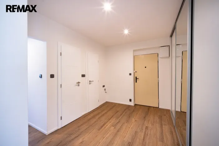 Pronájem bytu 2+1, Praha - Strašnice, Mrštíkova, 67 m2