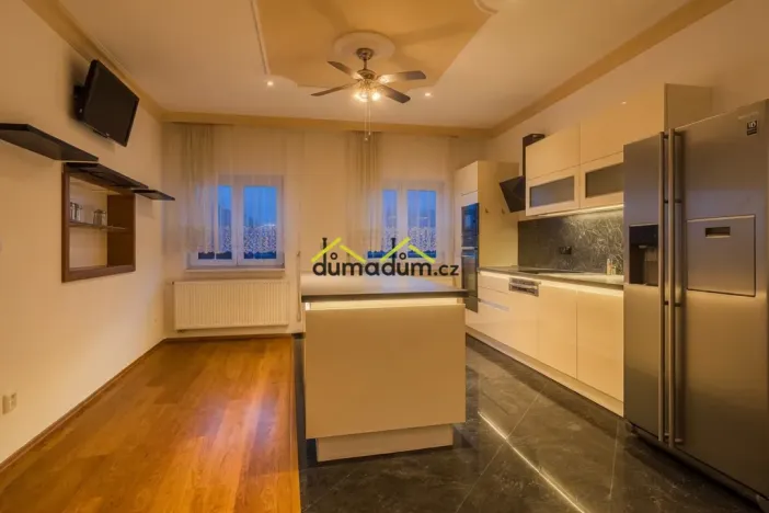 Prodej rodinného domu, Praha, Gallašova, 450 m2