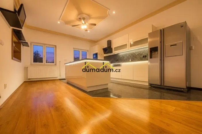 Prodej rodinného domu, Praha, Gallašova, 450 m2