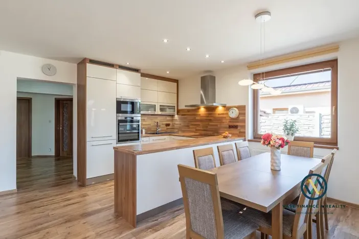 Prodej rodinného domu, Starovičky, 162 m2