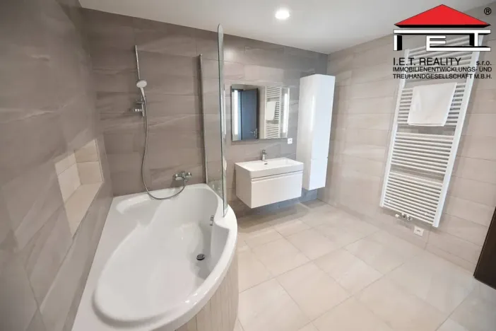 Pronájem bytu 4+kk, Ostrava - Moravská Ostrava, Na Prádle, 111 m2