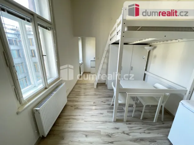 Pronájem bytu 1+kk, Praha - Smíchov, Svornosti, 25 m2