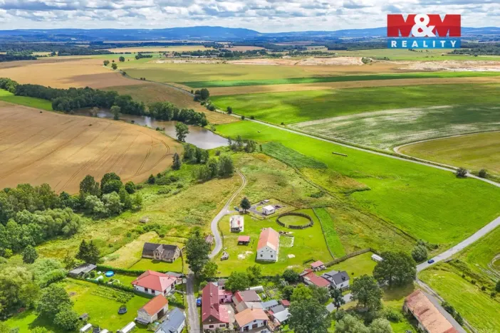 Prodej zemědělského objektu, Křižovatka, 240 m2