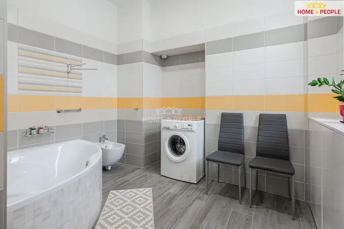 Prodej restaurace, Karlovy Vary, Merklínská, 700 m2