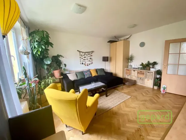 Pronájem bytu 2+kk, Praha, Jihlavská, 54 m2